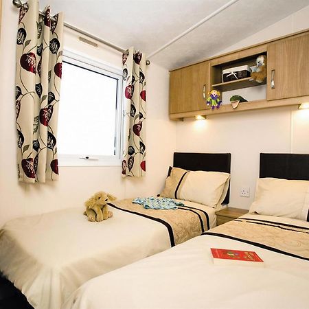 Lakeside Holiday Park Hotel Burnham-on-Sea ภายนอก รูปภาพ